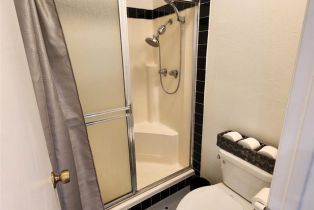 Condominium, 18307 Burbank blvd, Tarzana, CA 91356 - 12