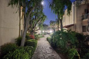 Condominium, 18307 Burbank blvd, Tarzana, CA 91356 - 20
