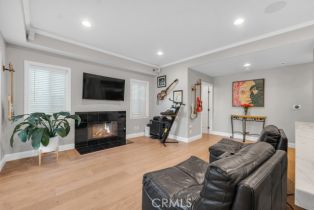 Single Family Residence, 4941 Aqueduct ave, Encino, CA 91436 - 19