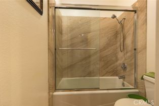 Condominium, 22100 Burbank blvd, Woodland Hills, CA 91367 - 14