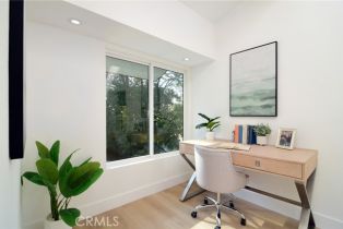 Single Family Residence, 22300 Avenue San Luis, Woodland Hills, CA 91364 - 13