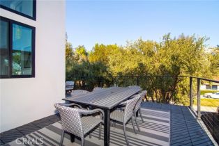 Single Family Residence, 22300 Avenue San Luis, Woodland Hills, CA 91364 - 18