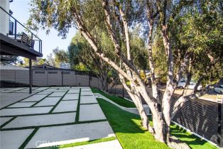 Single Family Residence, 22300 Avenue San Luis, Woodland Hills, CA 91364 - 24