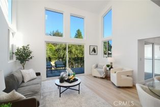 Single Family Residence, 22300 Avenue San Luis, Woodland Hills, CA 91364 - 4