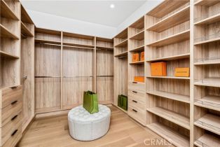 Single Family Residence, 15721 Morrison st, Encino, CA 91436 - 29