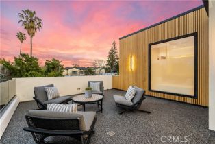 Single Family Residence, 15721 Morrison st, Encino, CA 91436 - 34