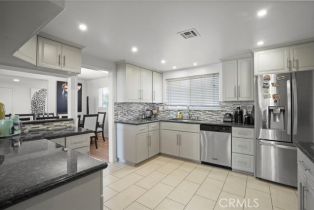 Single Family Residence, 12446 Kenny dr, Granada Hills, CA 91344 - 14