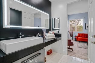 Single Family Residence, 22537 Summit Ridge cir, Chatsworth, CA 91311 - 39