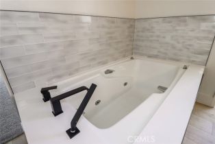 Single Family Residence, 20591 Celtic st, Chatsworth, CA 91311 - 21