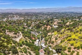 Single Family Residence, 3637 Dixie Canyon pl, Sherman Oaks, CA 91423 - 38