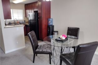 Condominium, 21520 Burbank blvd, Woodland Hills, CA 91367 - 5