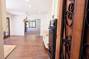 Single Family Residence, 19613 Hiawatha st, Chatsworth, CA 91311 - 10