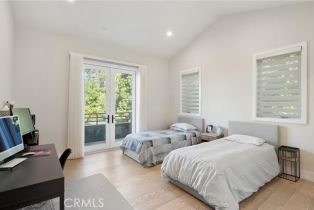 Single Family Residence, 15547 Valley Vista blvd, Encino, CA 91436 - 43