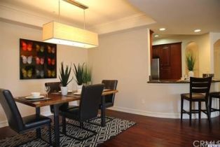Condominium, 14242 Burbank blvd, Sherman Oaks, CA 91401 - 3