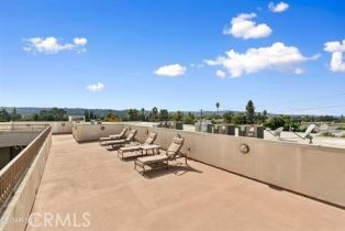 Condominium, 14242 Burbank blvd, Sherman Oaks, CA 91401 - 32