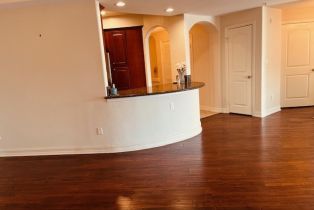 Condominium, 14242 Burbank blvd, Sherman Oaks, CA 91401 - 9