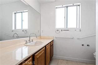 Condominium, 4487 Colbath ave, Sherman Oaks, CA 91423 - 26