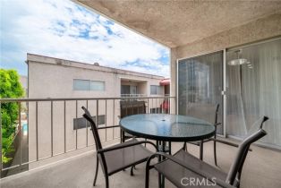 Condominium, 4487 Colbath ave, Sherman Oaks, CA 91423 - 32