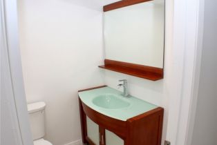 Single Family Residence, 21740 Ulmus dr, Woodland Hills, CA 91364 - 12