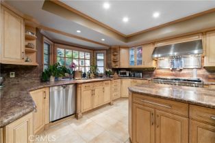 Single Family Residence, 6011 Paseo La vis, Woodland Hills, CA 91367 - 14