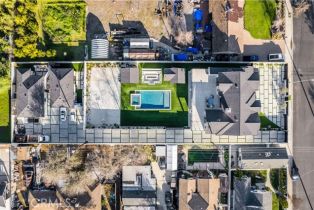 Single Family Residence, 22747 Califa st, Woodland Hills, CA 91367 - 17