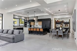 Single Family Residence, 22747 Califa st, Woodland Hills, CA 91367 - 28