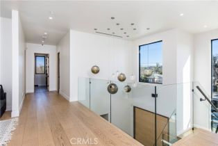 Single Family Residence, 22747 Califa st, Woodland Hills, CA 91367 - 40