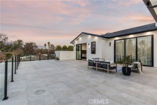 Single Family Residence, 22747 Califa st, Woodland Hills, CA 91367 - 50