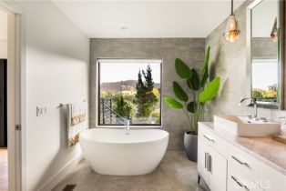 Single Family Residence, 4234 Alhama dr, Woodland Hills, CA 91364 - 13