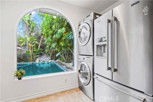 Single Family Residence, 5362 Yolanda ave, Tarzana, CA 91356 - 11