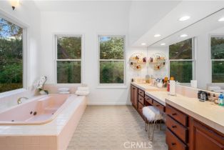 Single Family Residence, 24142 Park Riviera, Calabasas, CA 91302 - 18