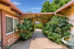 Single Family Residence, 10000 Eton ave, Chatsworth, CA 91311 - 5