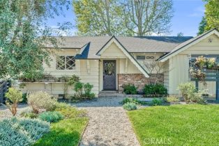 Single Family Residence, 22934 oxnard ST, Woodland Hills, CA  Woodland Hills, CA 91367