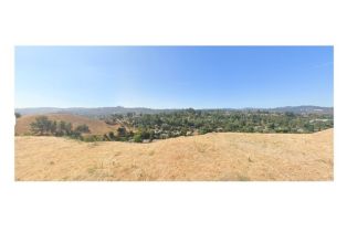 , 22552 Uhea, Woodland Hills, CA 91364 - 5