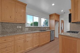 Single Family Residence, 1316 Calle Tulipan, Thousand Oaks, CA 91360 - 13