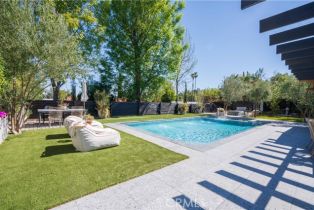 Single Family Residence, 5910 Pat ave, Woodland Hills, CA 91367 - 39