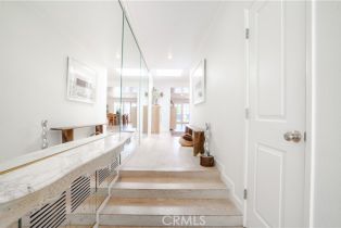 Single Family Residence, 5910 Pat ave, Woodland Hills, CA 91367 - 4