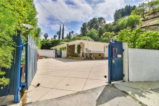 Single Family Residence, 4545 Alonzo ave, Encino, CA 91316 - 8