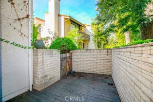 Condominium, 21801 Burbank blvd, Woodland Hills, CA 91367 - 11