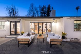 Single Family Residence, 6164 Fenwood ave, Woodland Hills, CA 91367 - 61