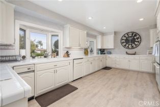 Single Family Residence, 1154 La Jolla dr, Thousand Oaks, CA 91362 - 13