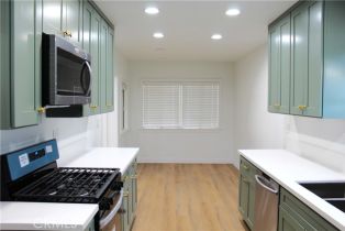 Single Family Residence, 15836 Celtic st, Granada Hills, CA 91344 - 2