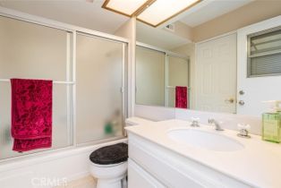 Single Family Residence, 11075 Oso ave, Chatsworth, CA 91311 - 13