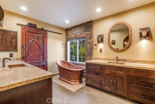 Single Family Residence, 11075 Oso ave, Chatsworth, CA 91311 - 18