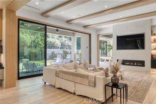 Single Family Residence, 4050 Contera rd, Encino, CA 91436 - 10