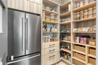 Single Family Residence, 4050 Contera rd, Encino, CA 91436 - 17