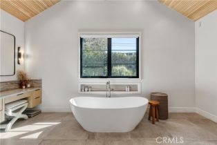 Single Family Residence, 4050 Contera rd, Encino, CA 91436 - 27