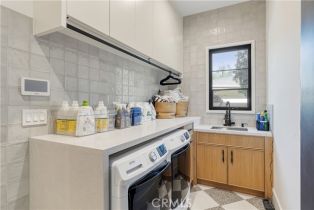 Single Family Residence, 4050 Contera rd, Encino, CA 91436 - 49