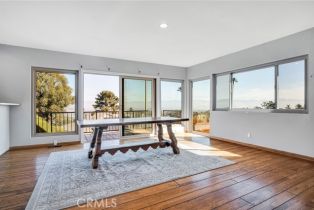 Single Family Residence, 15470 Longbow, Sherman Oaks, CA 91403 - 4