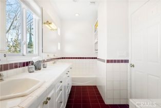 Single Family Residence, 17846 Palora st, Encino, CA 91316 - 14